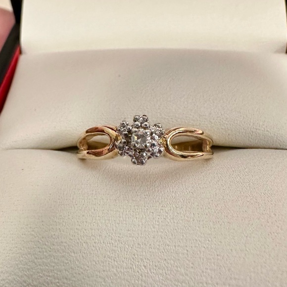 Engagement promise 14k Gold Diamond Ring 1/3 ct natural mined Diamonds size 5 - Picture 3 of 12